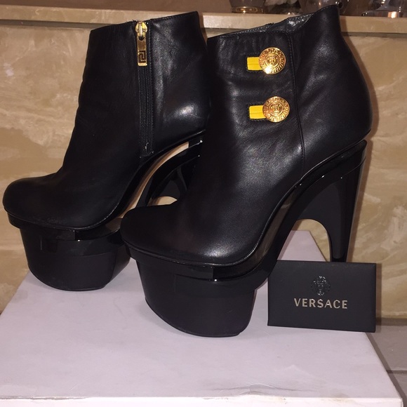 Versace Shoes - Authentic Versace booties